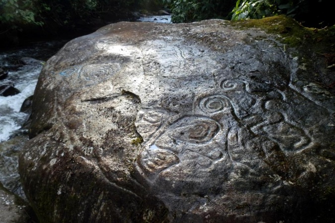 Petroglifos de Linares